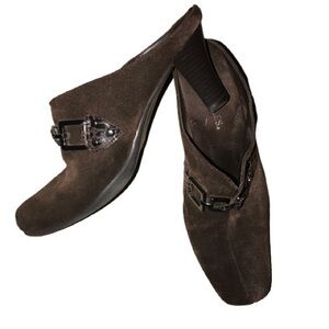 Brown Suede Cintral Station mules in 8.5 M